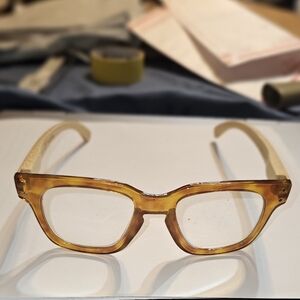 Peepers Coffee Shop Focus  TortoiseWith thick frame